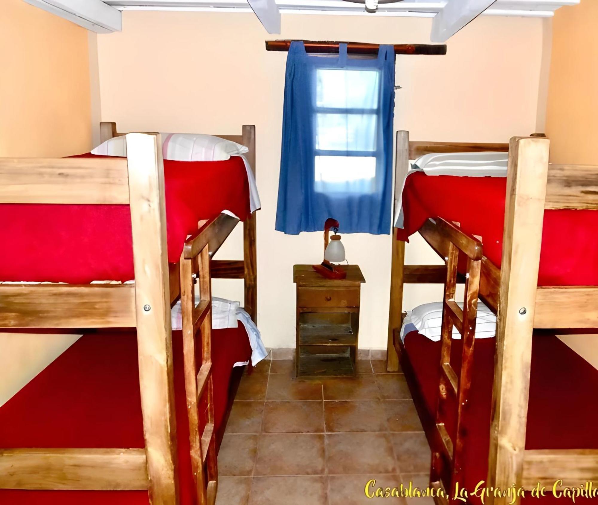Casablanca La Granja De Capilla Hotel Капила дел Монте Екстериор снимка