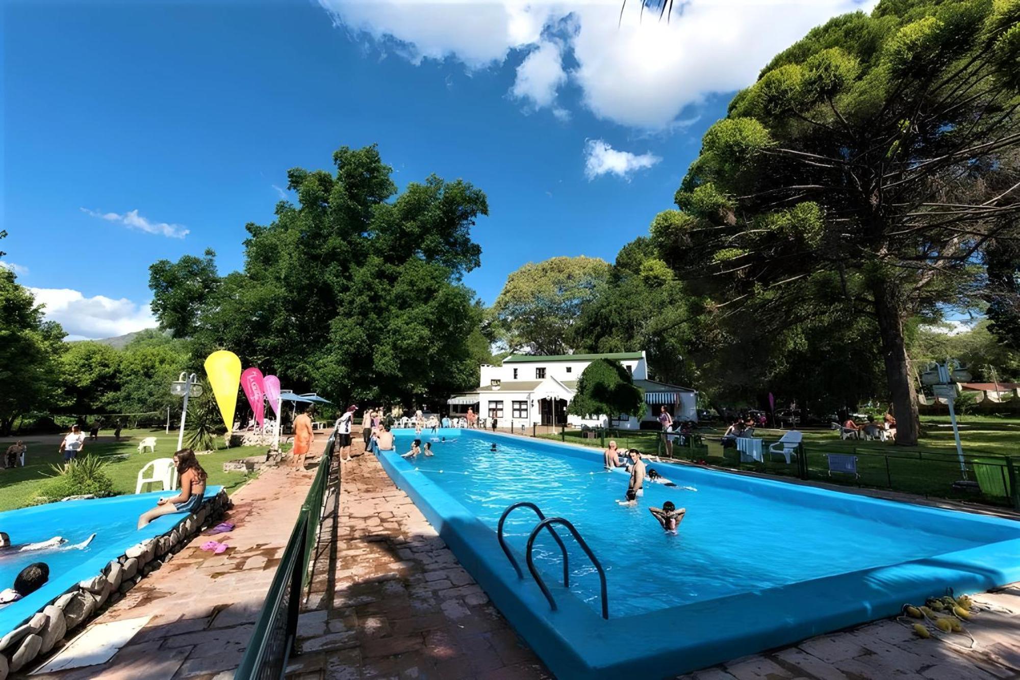 Casablanca La Granja De Capilla Hotel Капила дел Монте Екстериор снимка